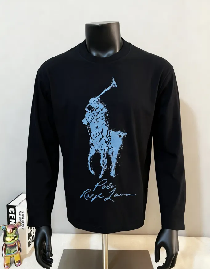 P180 Ralph Lauren Polo Ralph Lauren new Equestrian Knight Nevis island printed round neck short-sleeved T-shirt; new products are available on the official website at the same time; strict control of LOGO size; color matching and color matching details are consistent with the official website; simple and fashionable style; 280g double yarn pure cotton fabric is selected; high specification tight threaded neckline; back body is pressed and boned; high temperature anti-shrinking process is pre-made before leaving the factory; not easy to deform and shrink after washing; essential clothing for three seasons; color: black White, sizes XS-L (can wear up to 200 pounds)